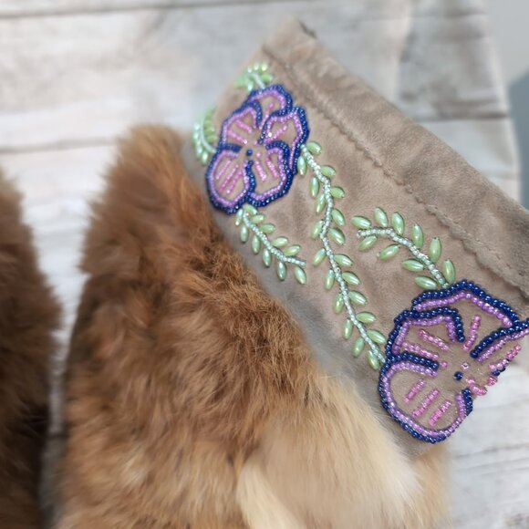 Handmade Native American Beaded Fur Mukluks Red Fox Fur Boots– Women’s - Picture 2 of 8